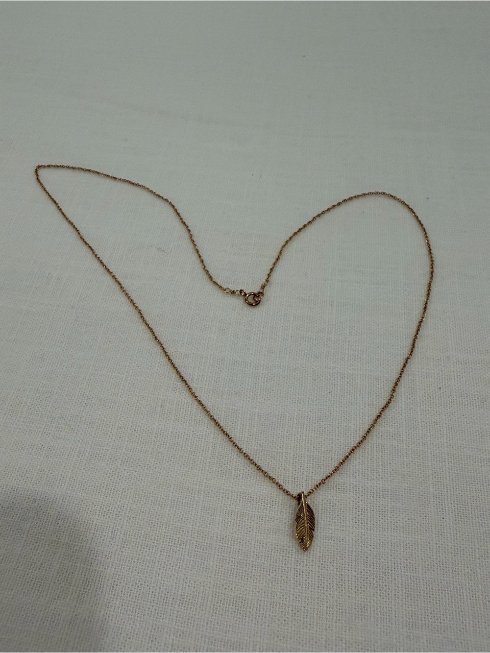 Delicate Gold Feather Pendant Necklace - Women Jewelry